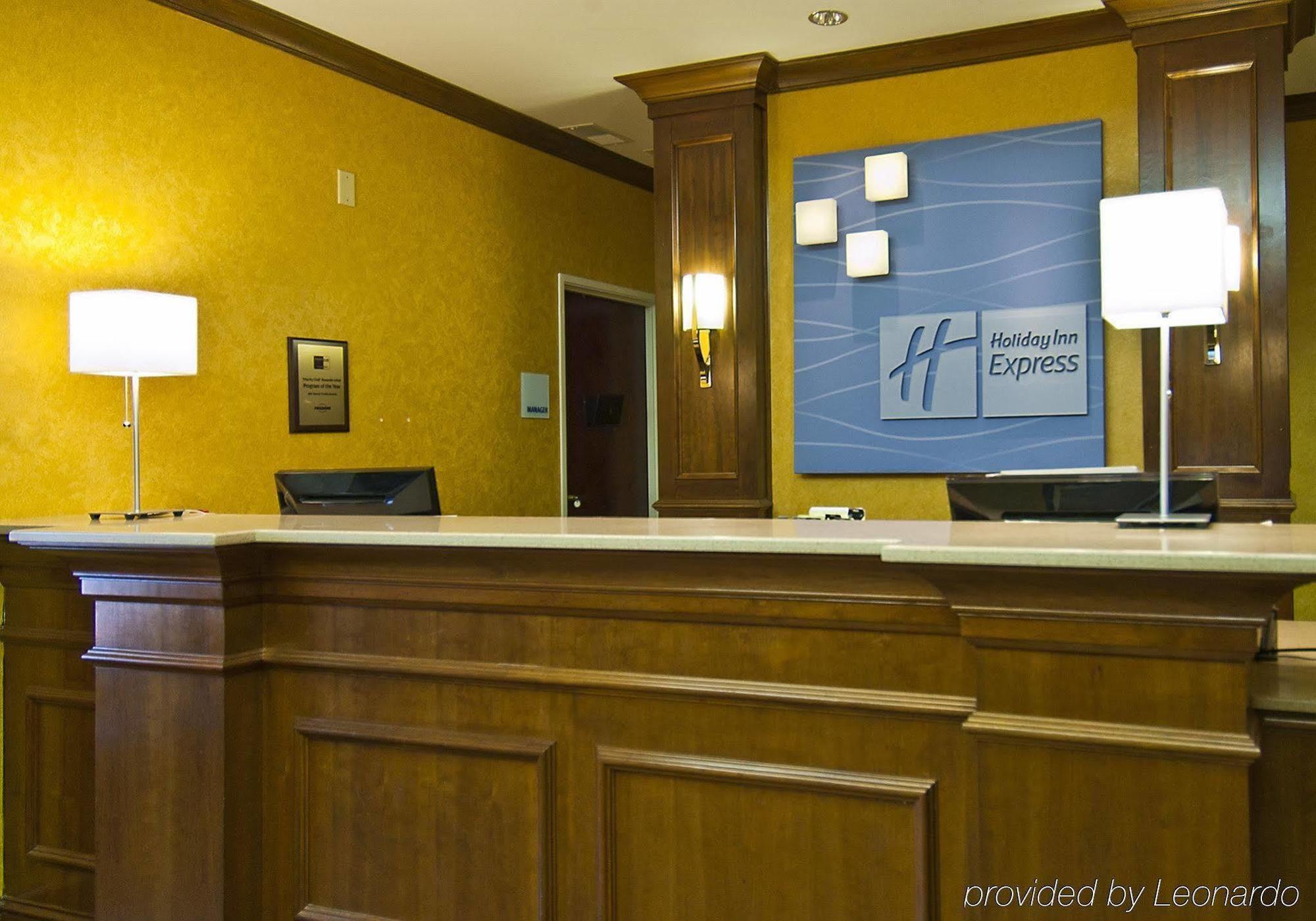 Holiday Inn Express & Suites Tupelo By Ihg Interior foto