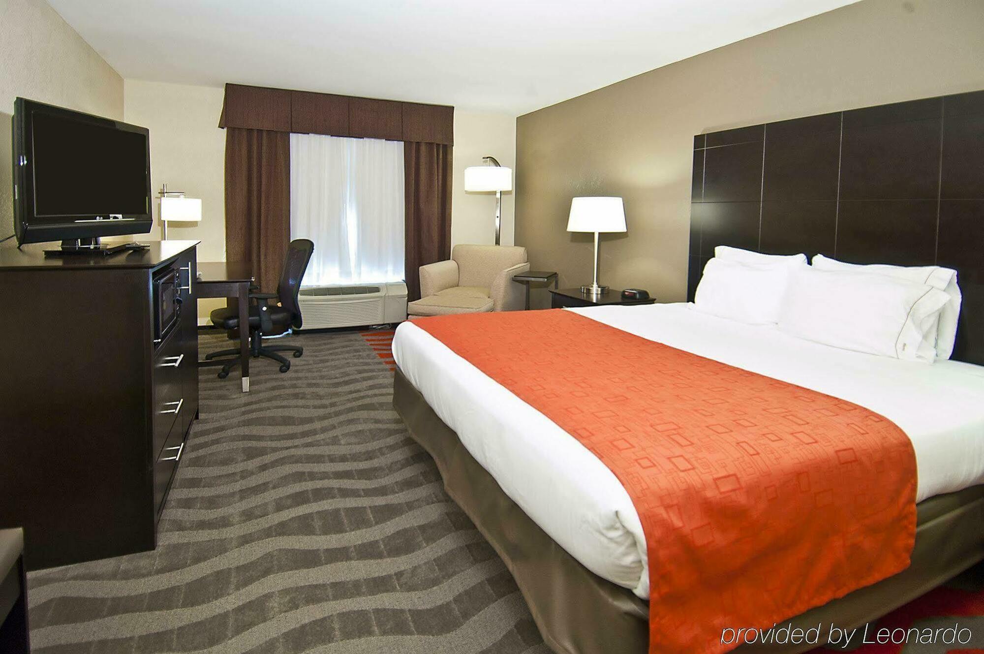 Holiday Inn Express & Suites Tupelo By Ihg Zimmer foto
